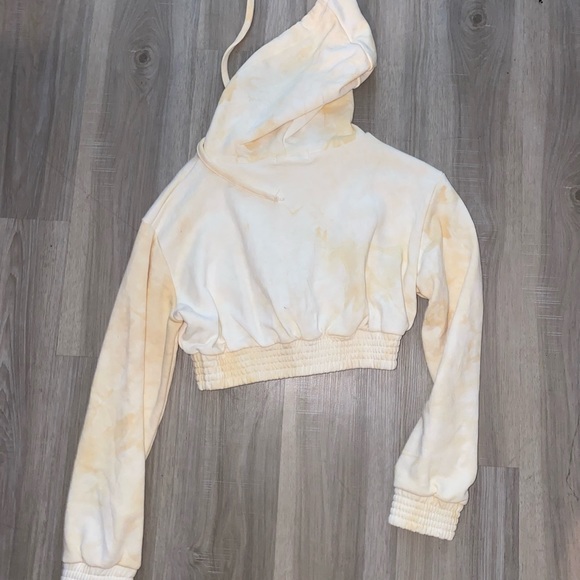 adika cropped hoodie - Picture 2 of 3